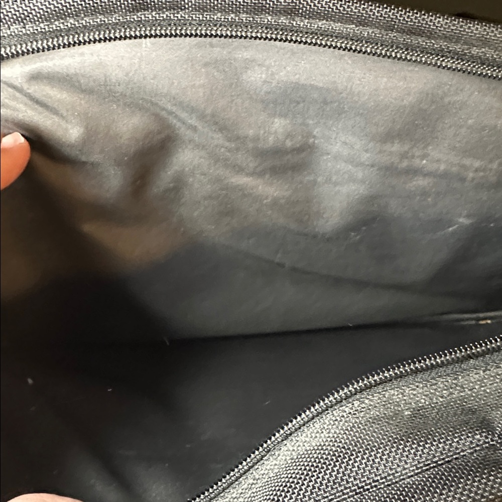 Tumi Alpha Black Ballistic Nylon Expandable Laptop Bag Leather Handles - Picture 4 of 9